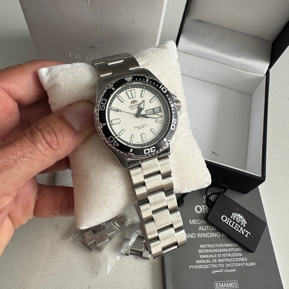 Orient USA II White Dial Automatic Dive Watch (Descontinued)